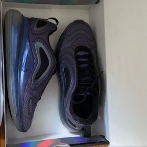 Airmax 720 worn once!!!!! size 8.5